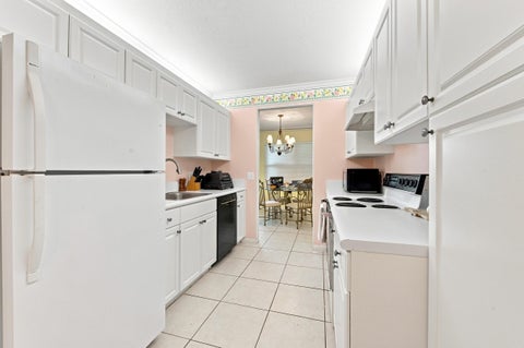 Tiny photo for 5219 EUROPA Drive #E, Boynton Beach, FL 33437 (MLS # B26070213)