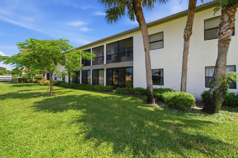 Tiny photo for 5219 EUROPA Drive #E, Boynton Beach, FL 33437 (MLS # B26070213)