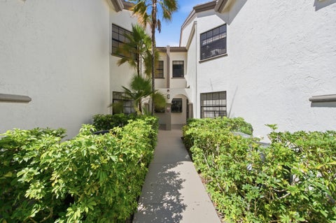 Tiny photo for 5219 EUROPA Drive #E, Boynton Beach, FL 33437 (MLS # B26070213)