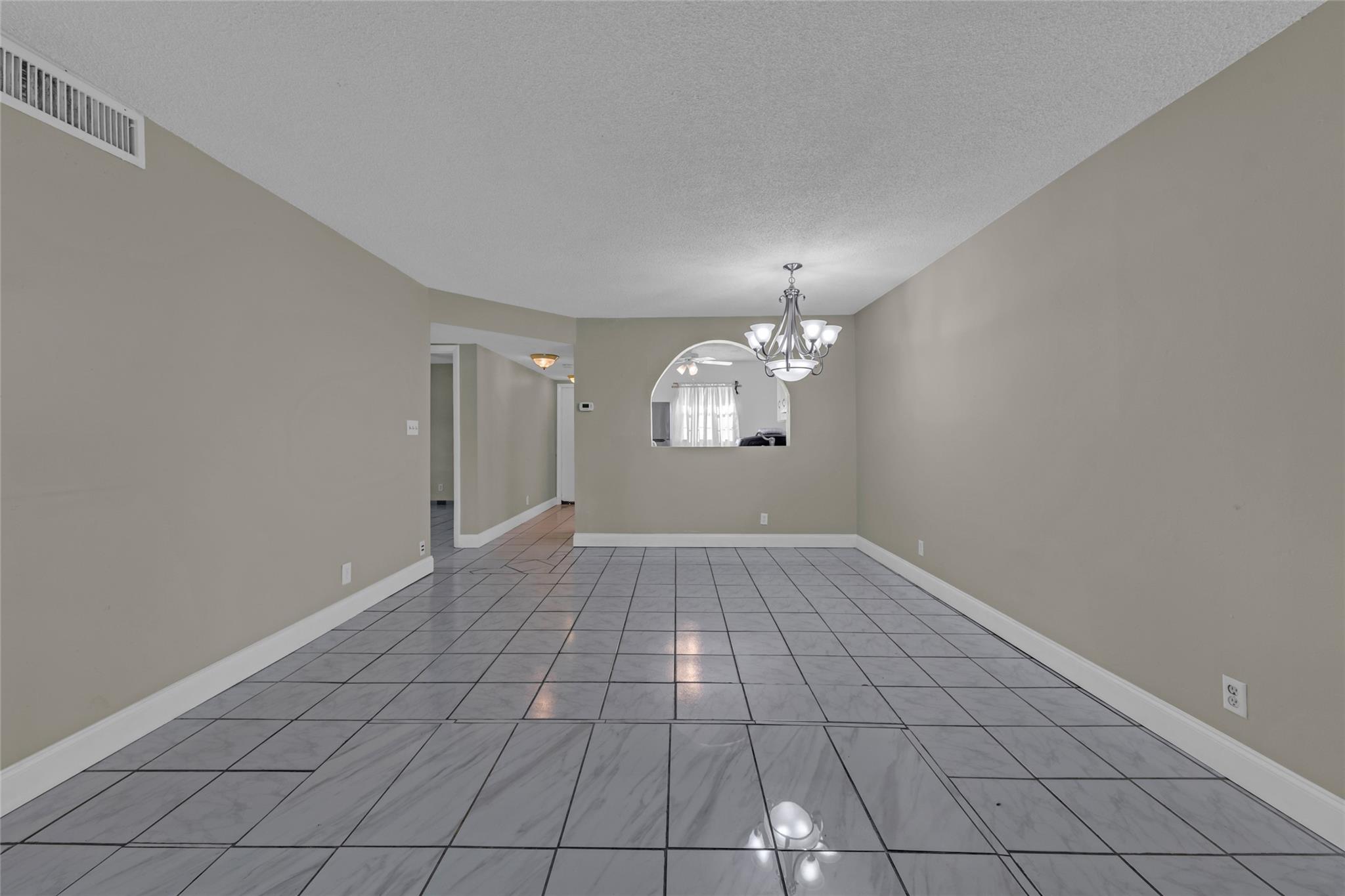 7830 NW 33rd St 504