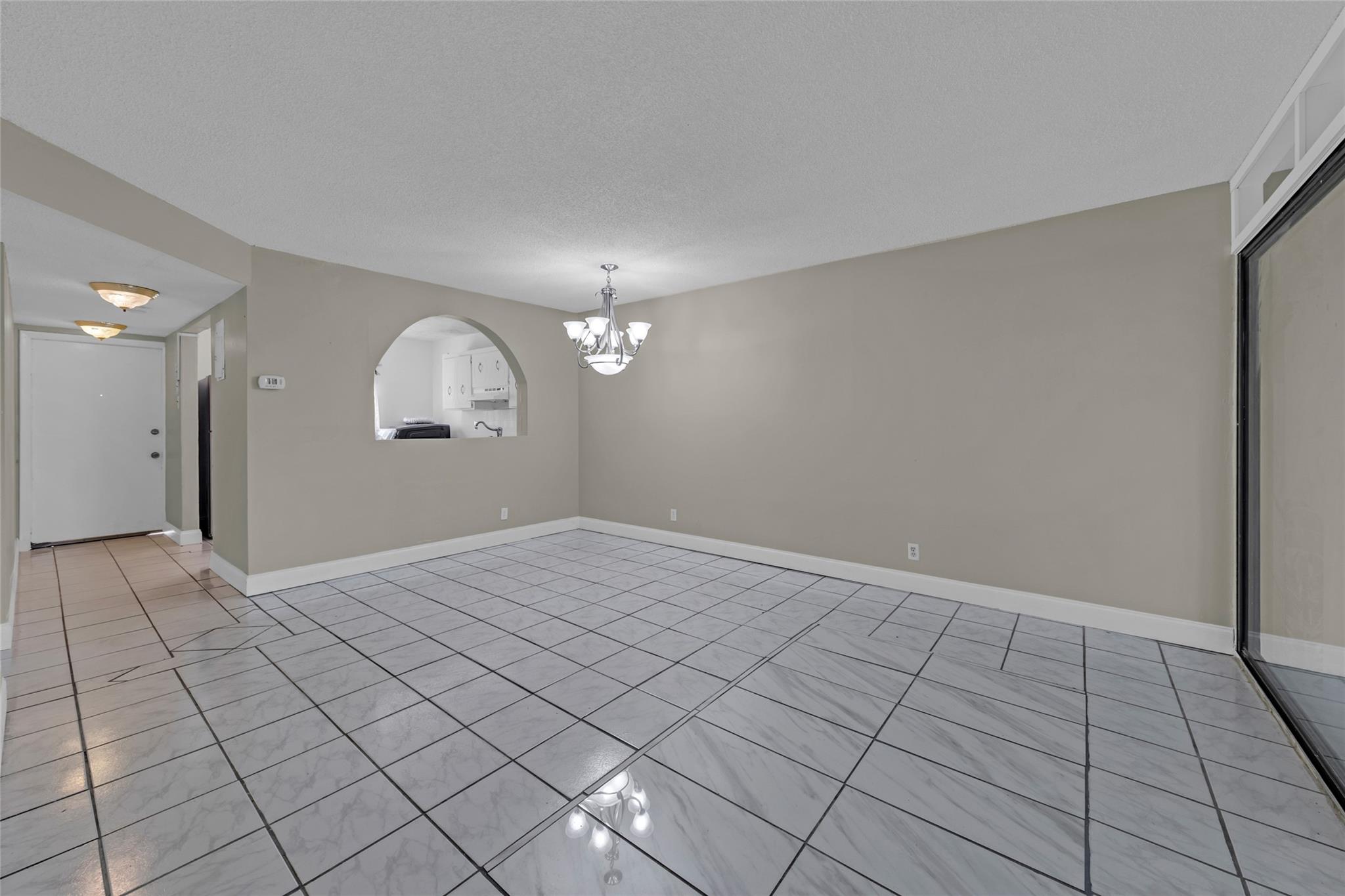 7830 NW 33rd St 504