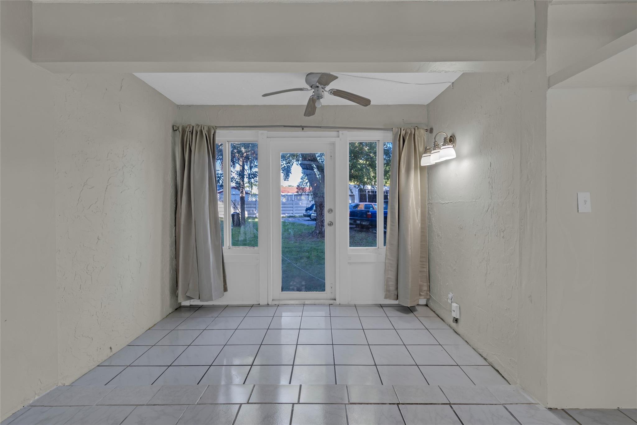 7830 NW 33rd St 504