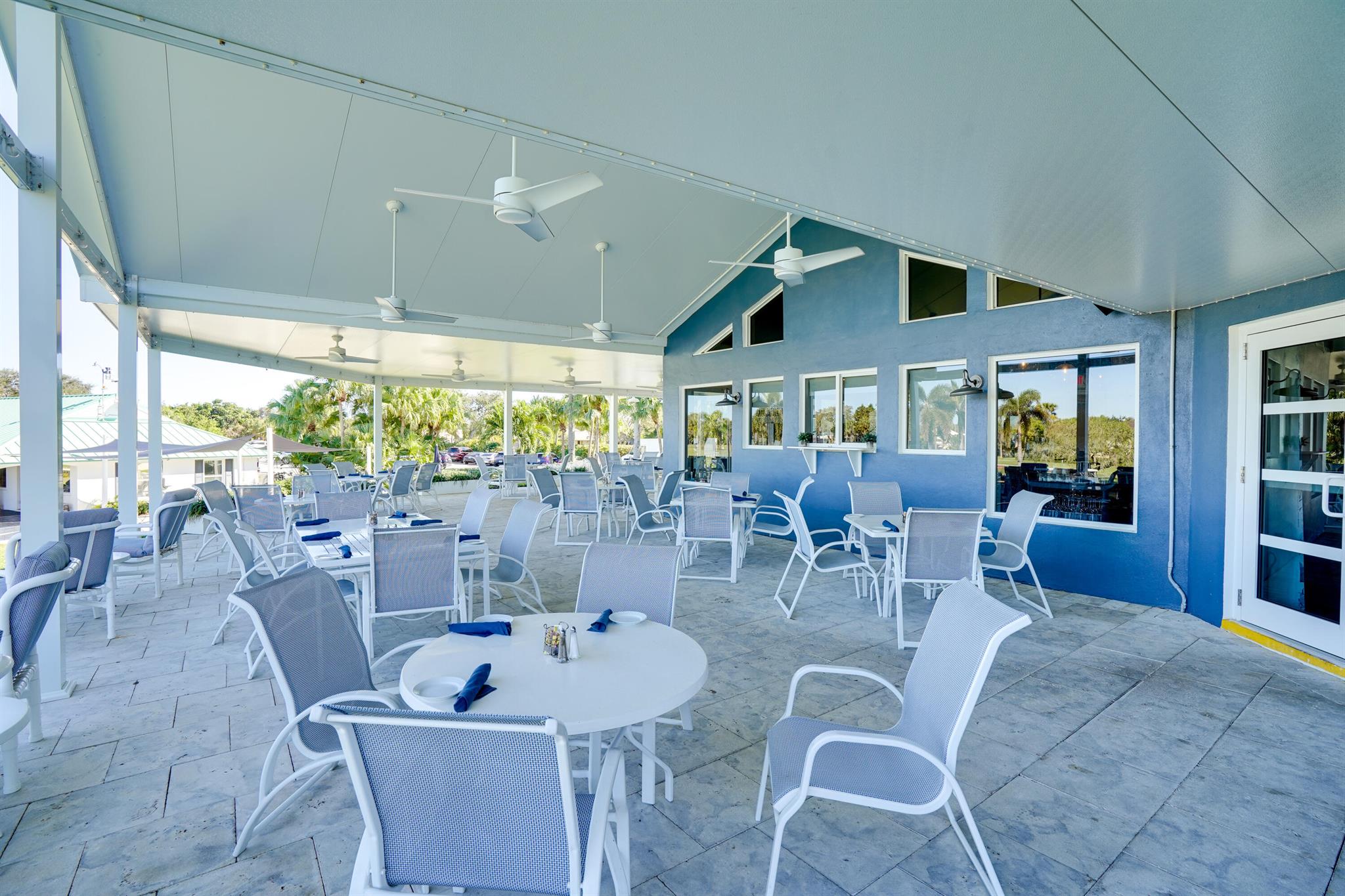 YACHT & COUNTRY CLUB OF S - Residential