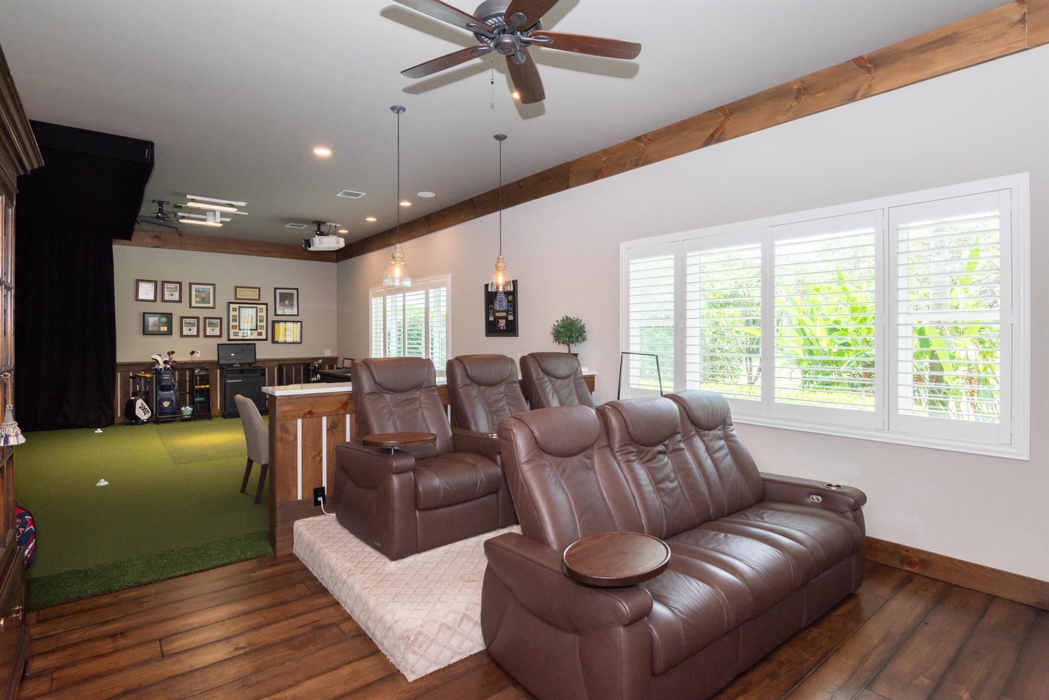 YACHT & COUNTRY CLUB OF S - Residential