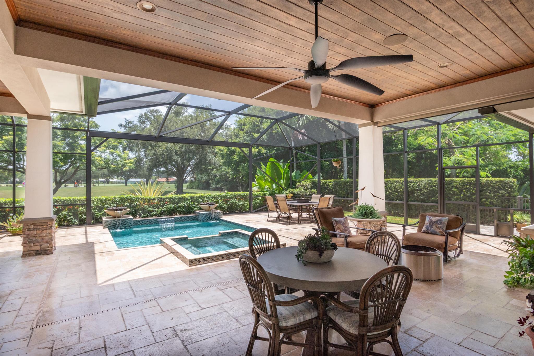 YACHT & COUNTRY CLUB OF S - Residential