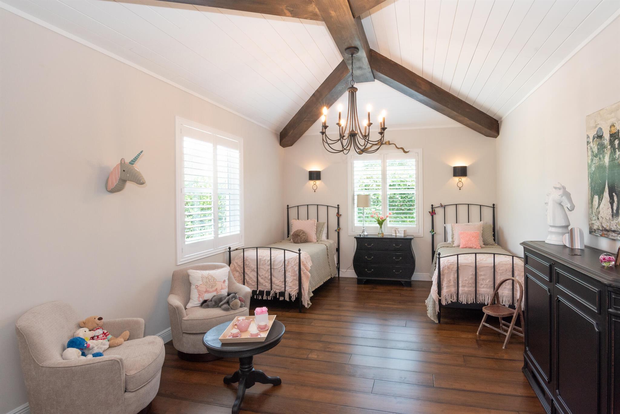 YACHT & COUNTRY CLUB OF S - Residential