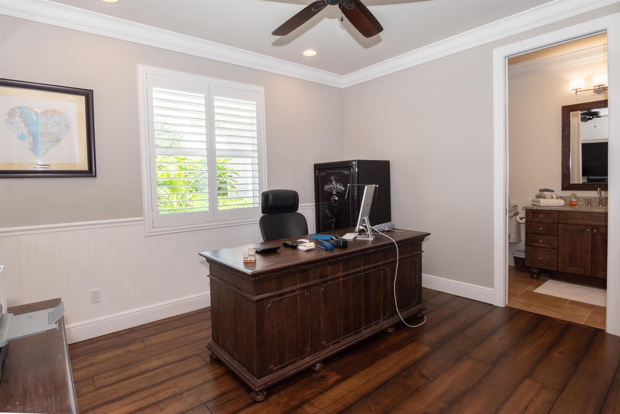 YACHT & COUNTRY CLUB OF S - Residential