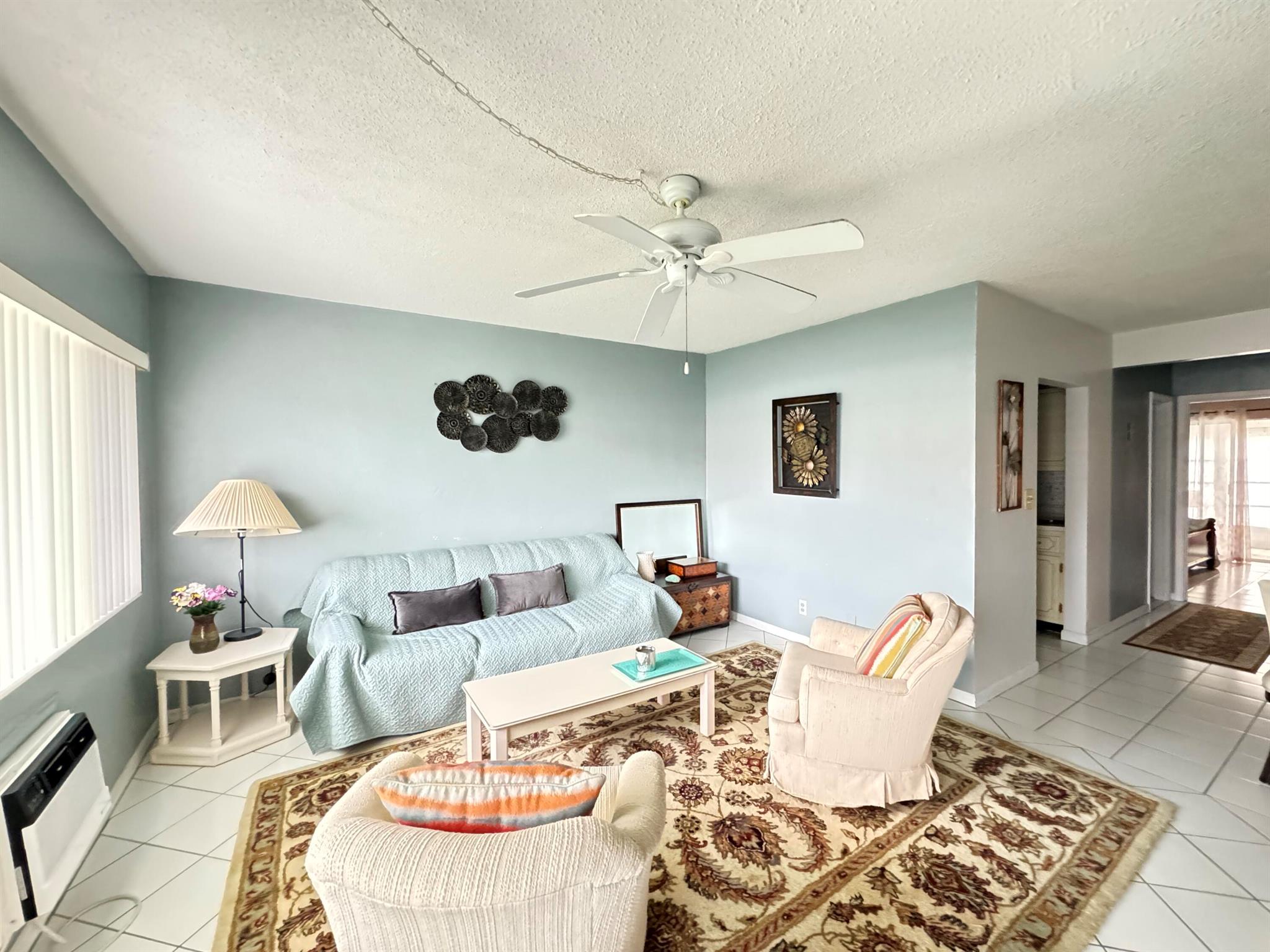 LAKESIDE POINT APT 6 COND - Residential Lease