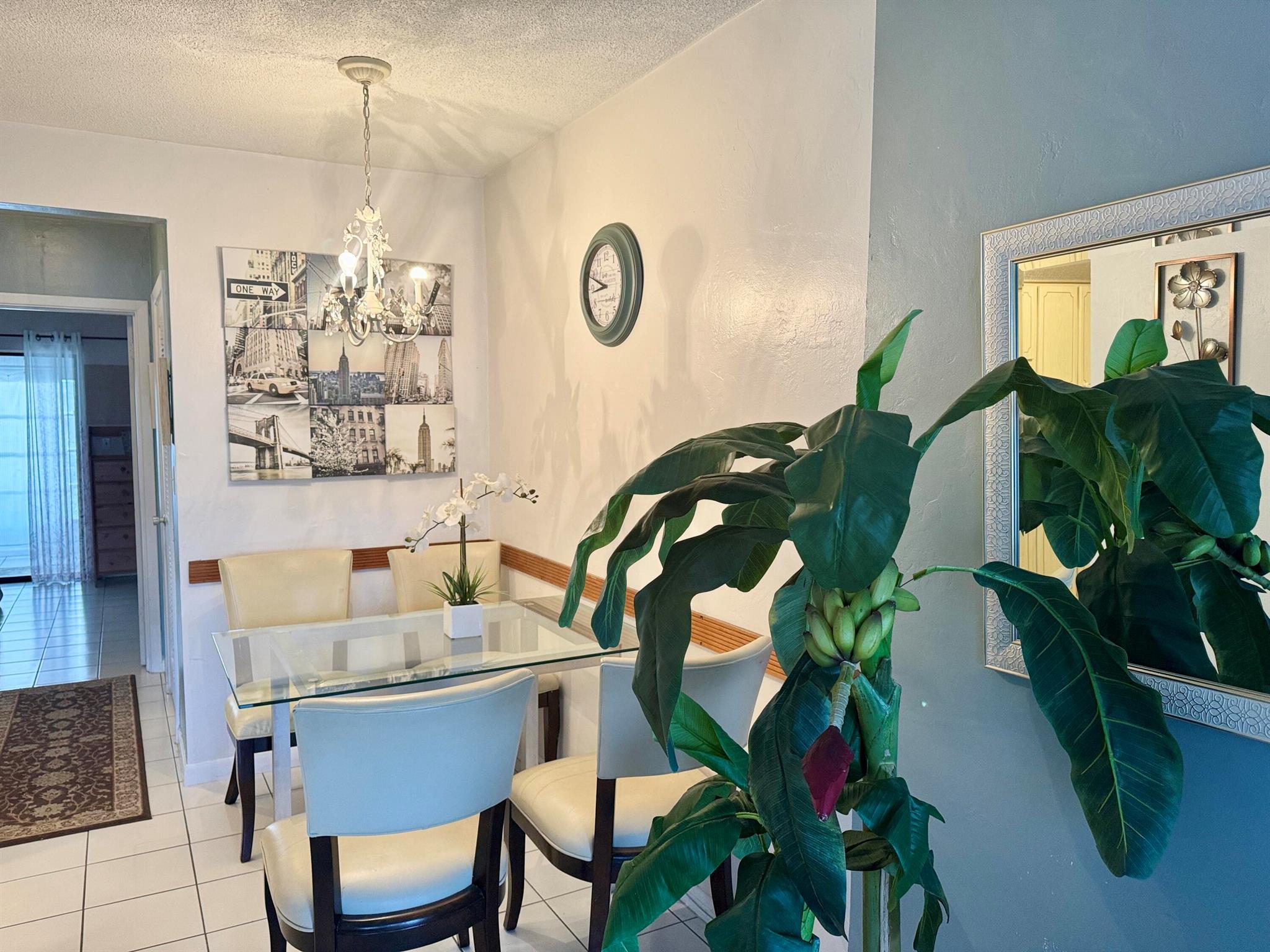 LAKESIDE POINT APT 6 COND - Residential Lease