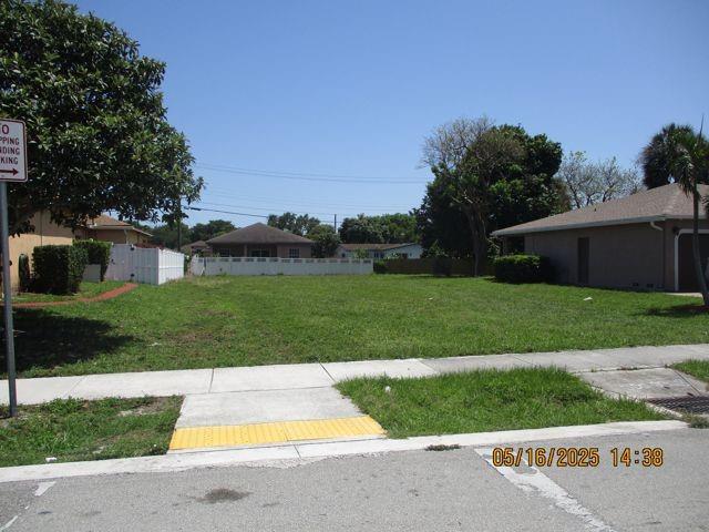 View photos, virtual tours, details... 11 Nw 11 St