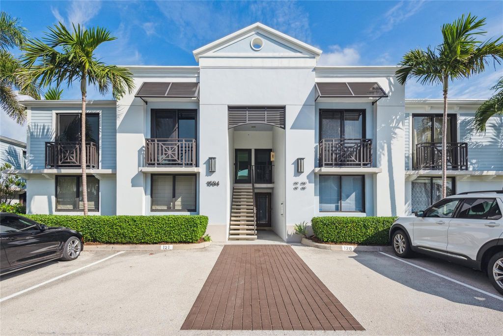 Photo of 1594 S Ocean Ln #221, Fort Lauderdale, FL 33316 (MLS # F10404874)