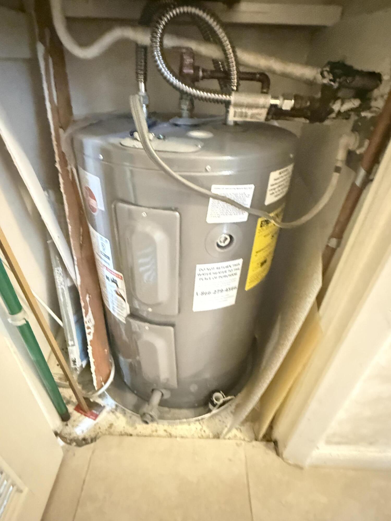 SUNRISE LAKES 31 CONDO - Residential