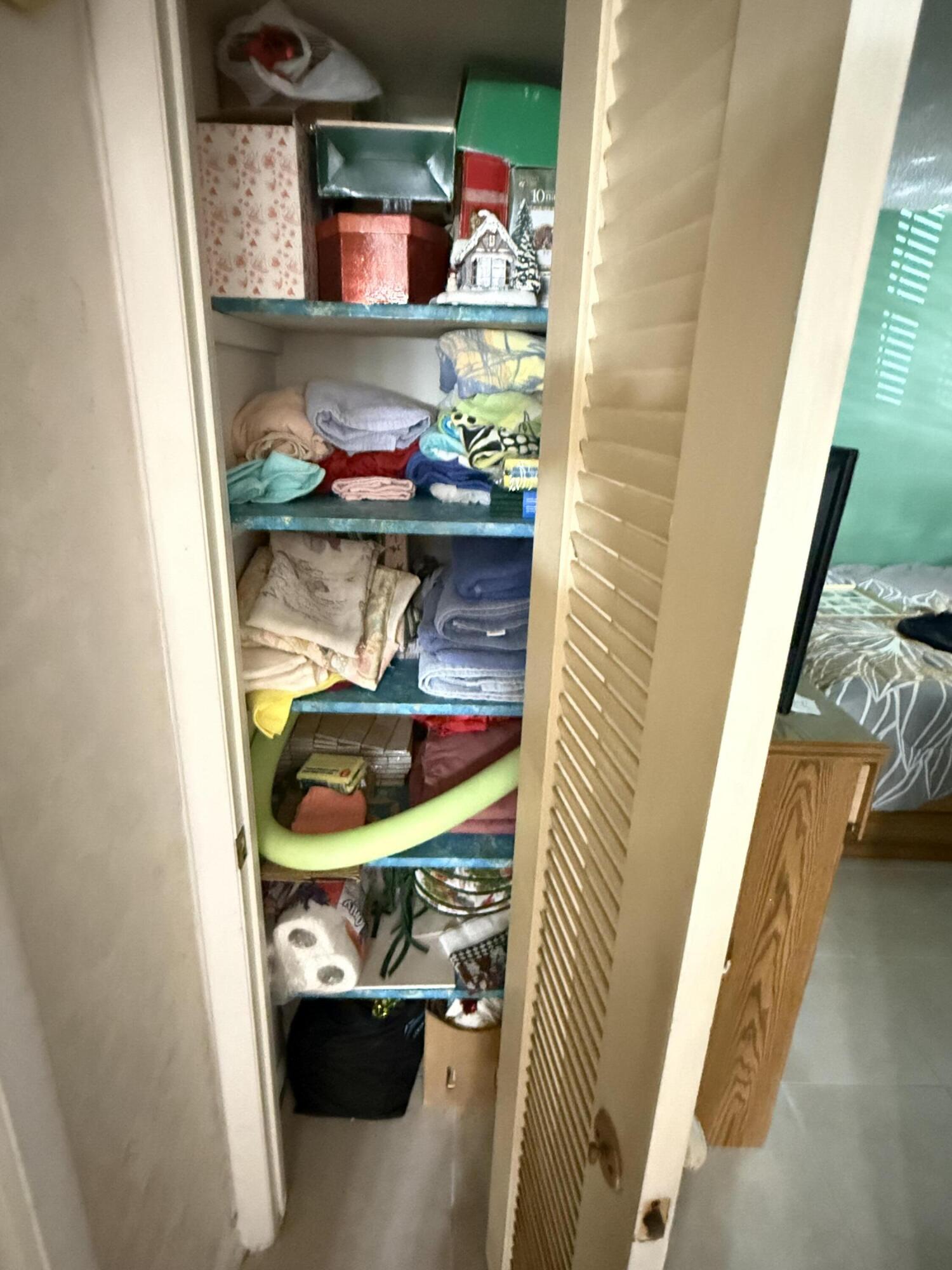 SUNRISE LAKES 31 CONDO - Residential