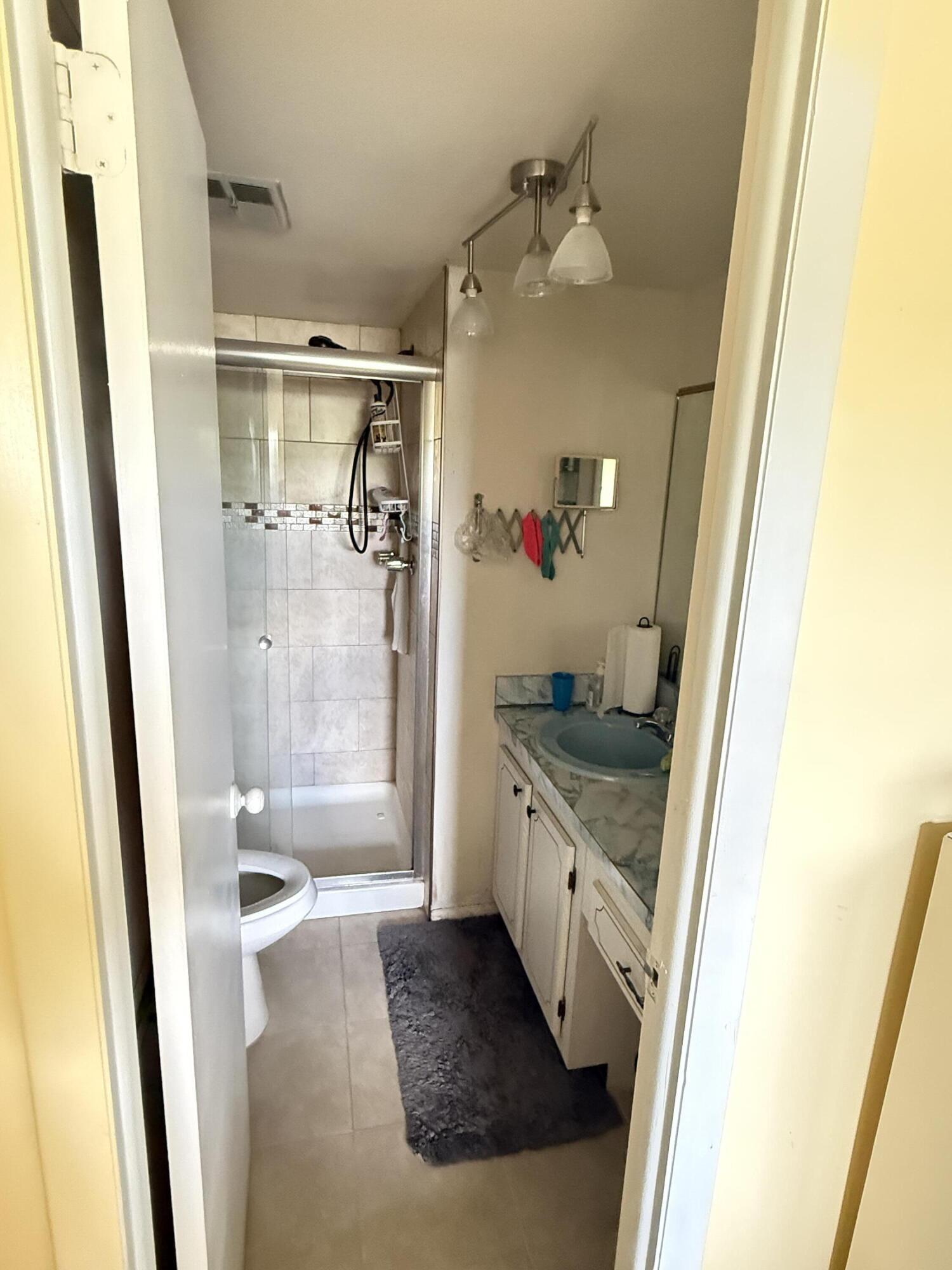 SUNRISE LAKES 31 CONDO - Residential