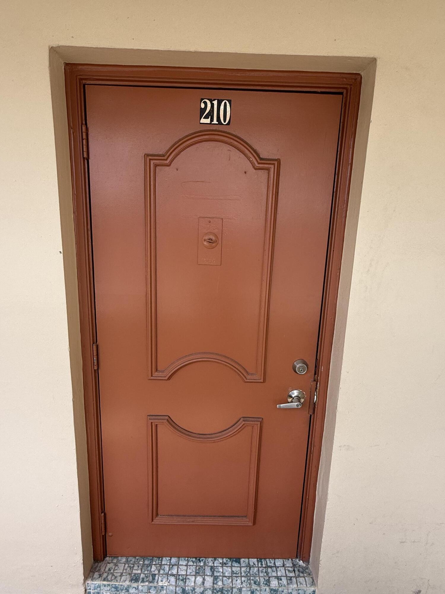 SUNRISE LAKES 31 CONDO - Residential