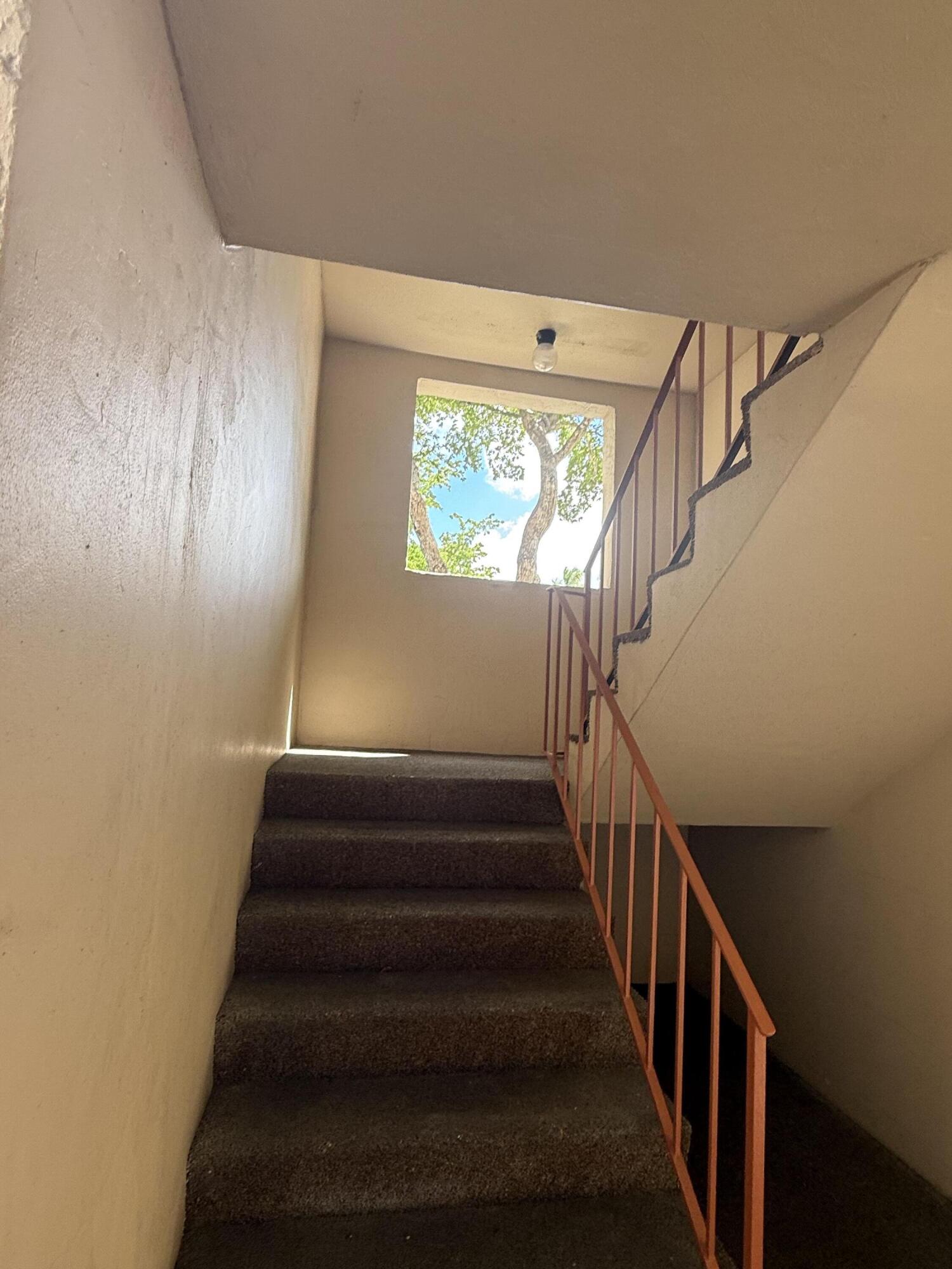 SUNRISE LAKES 31 CONDO - Residential