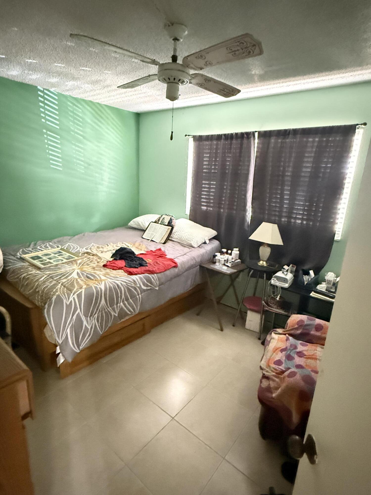 SUNRISE LAKES 31 CONDO - Residential