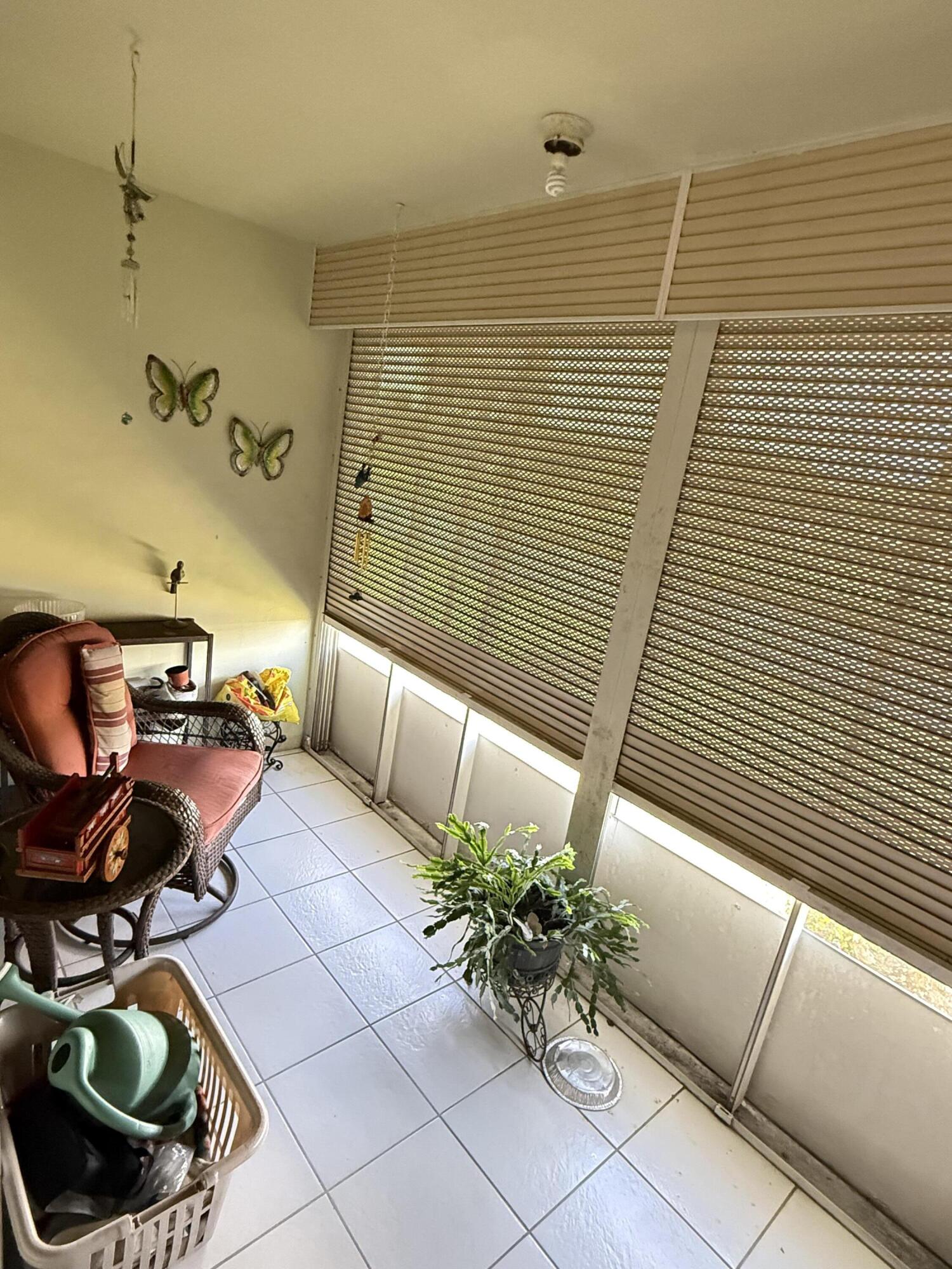 SUNRISE LAKES 31 CONDO - Residential