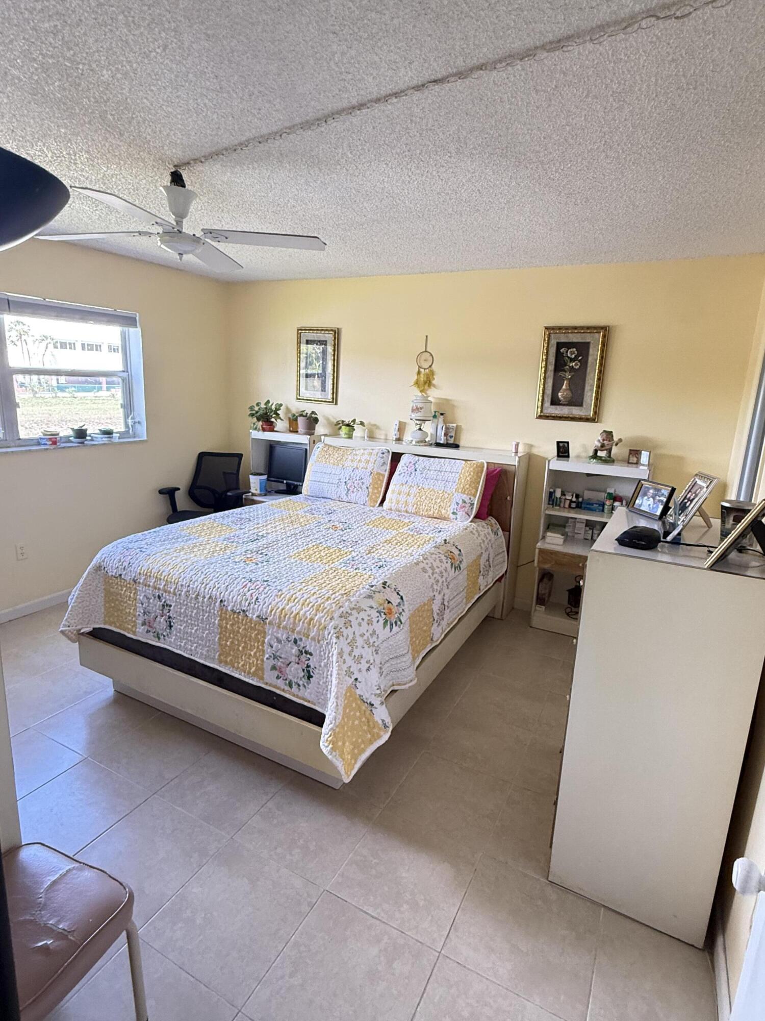 SUNRISE LAKES 31 CONDO - Residential