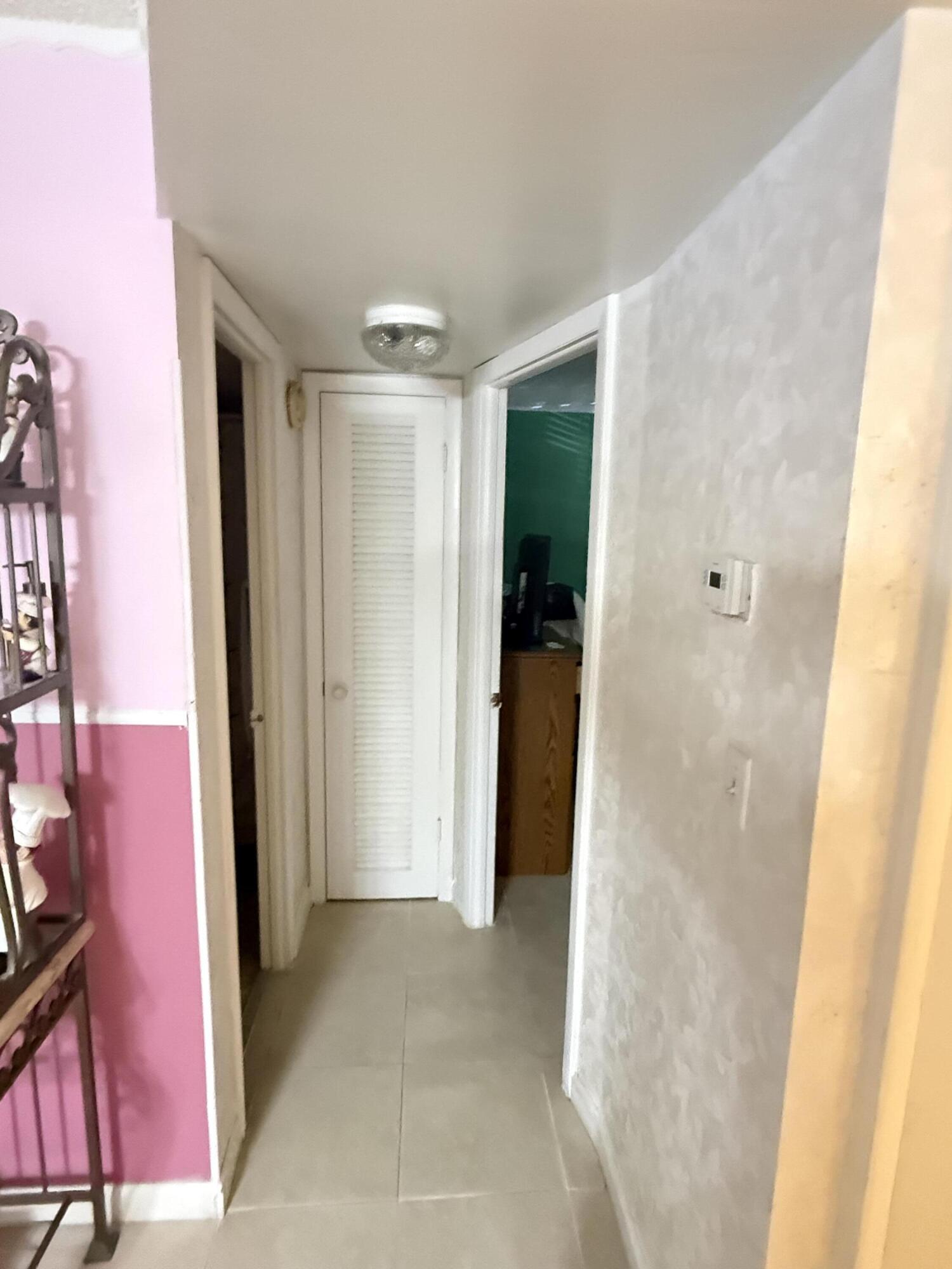 SUNRISE LAKES 31 CONDO - Residential