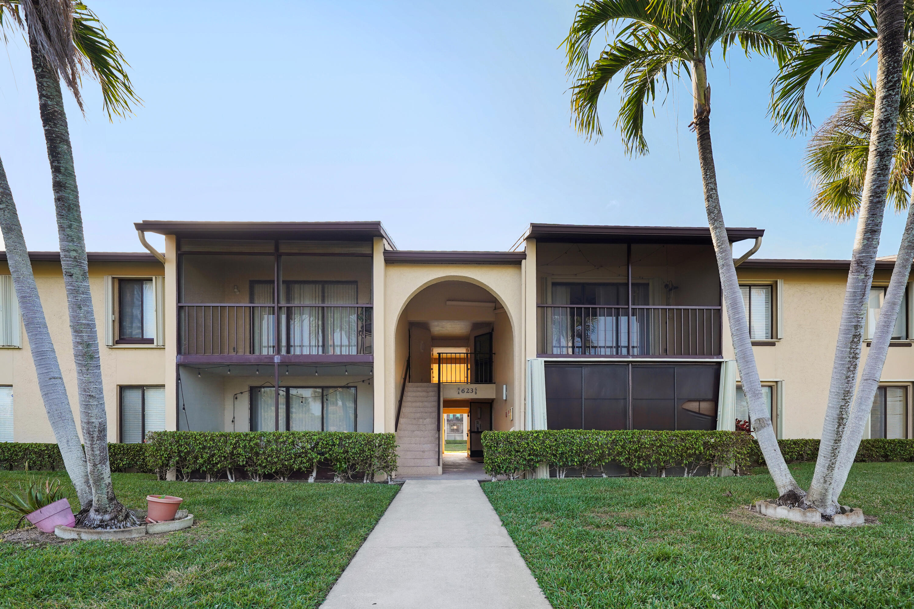 PINE RIDGE NORTH II CONDO - Residential Lease