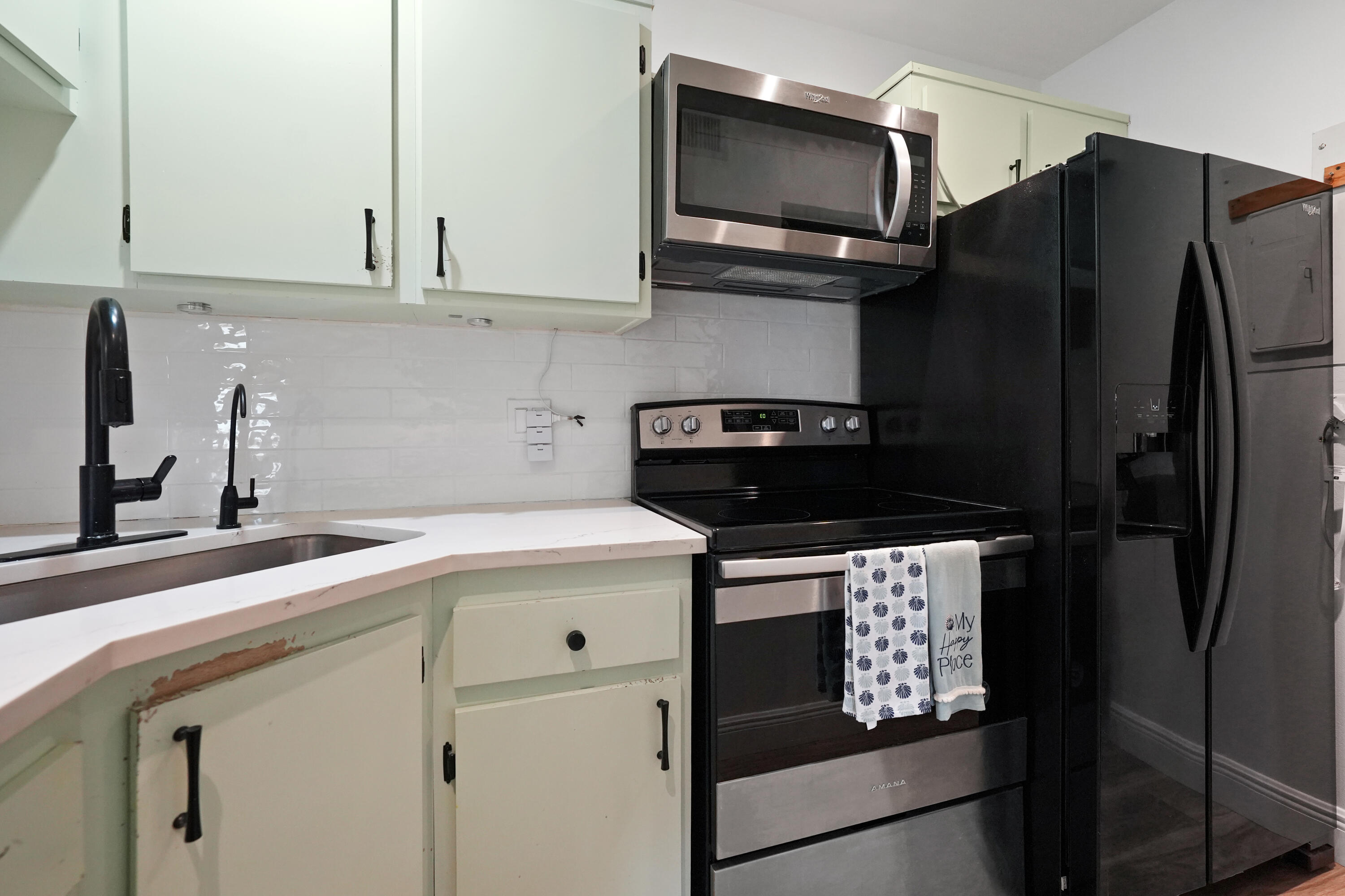 PINE RIDGE NORTH II CONDO - Residential Lease