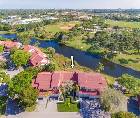 Photo of 6 E Lexington Lane #C, Palm Beach Gardens, FL 33418 (MLS # R11095174)