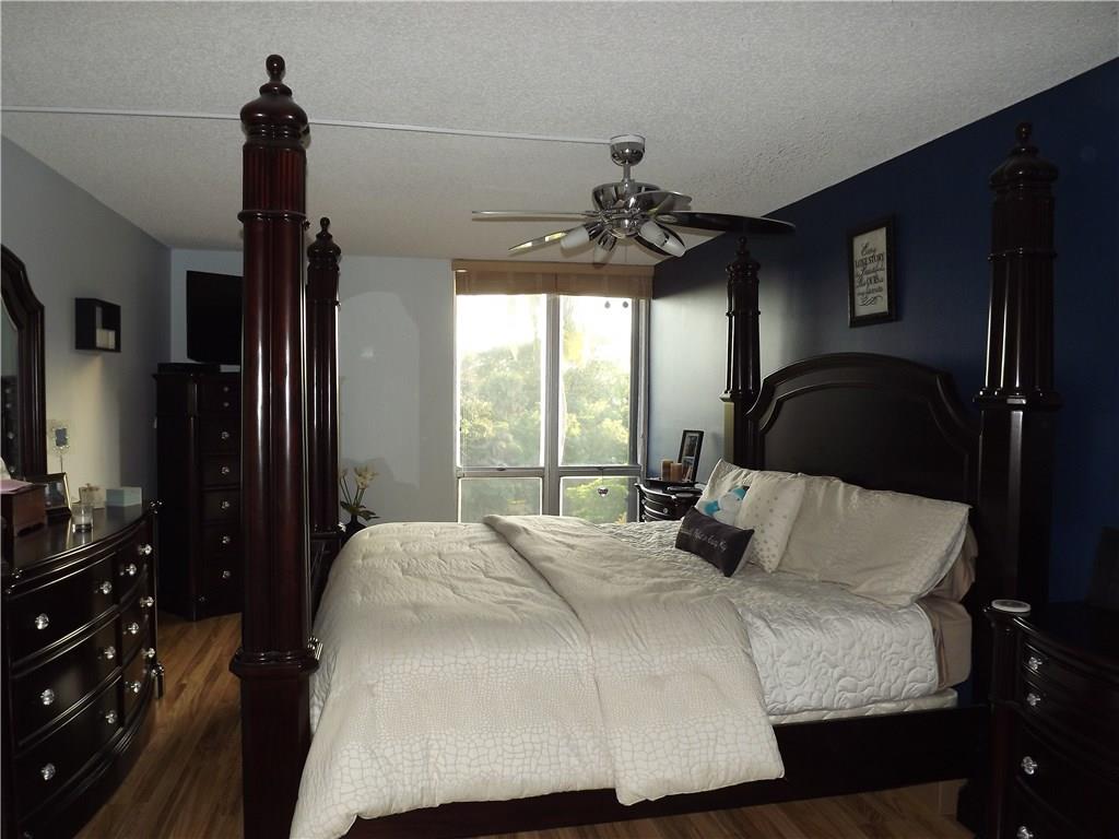 RIVER REACH - Residential
