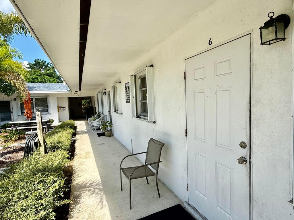 Photo of 1607 HOLLY Street #6, Lantana, FL 33462 (MLS # B26073415)