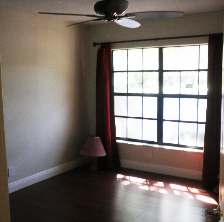 WINDWOOD UNIT I - Residential Lease