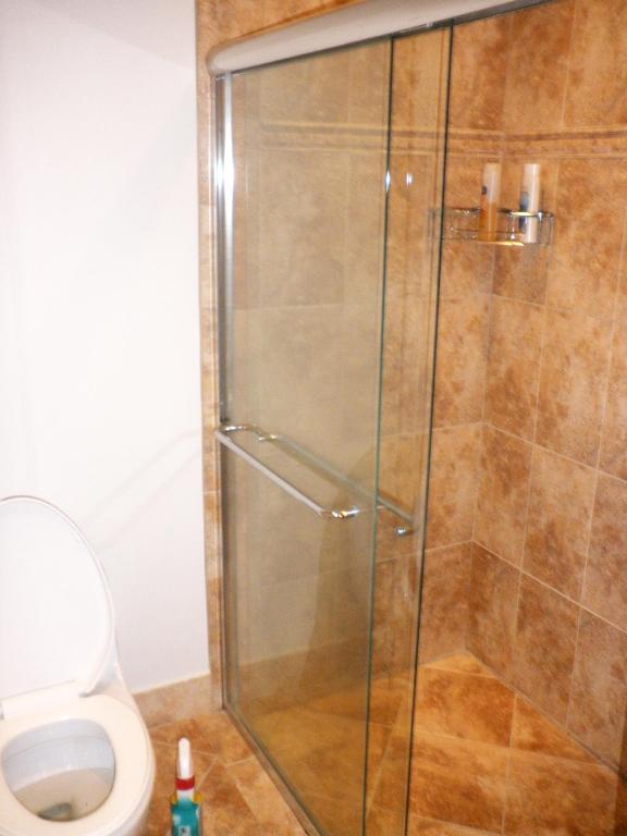 WINDWOOD UNIT I - Residential Lease