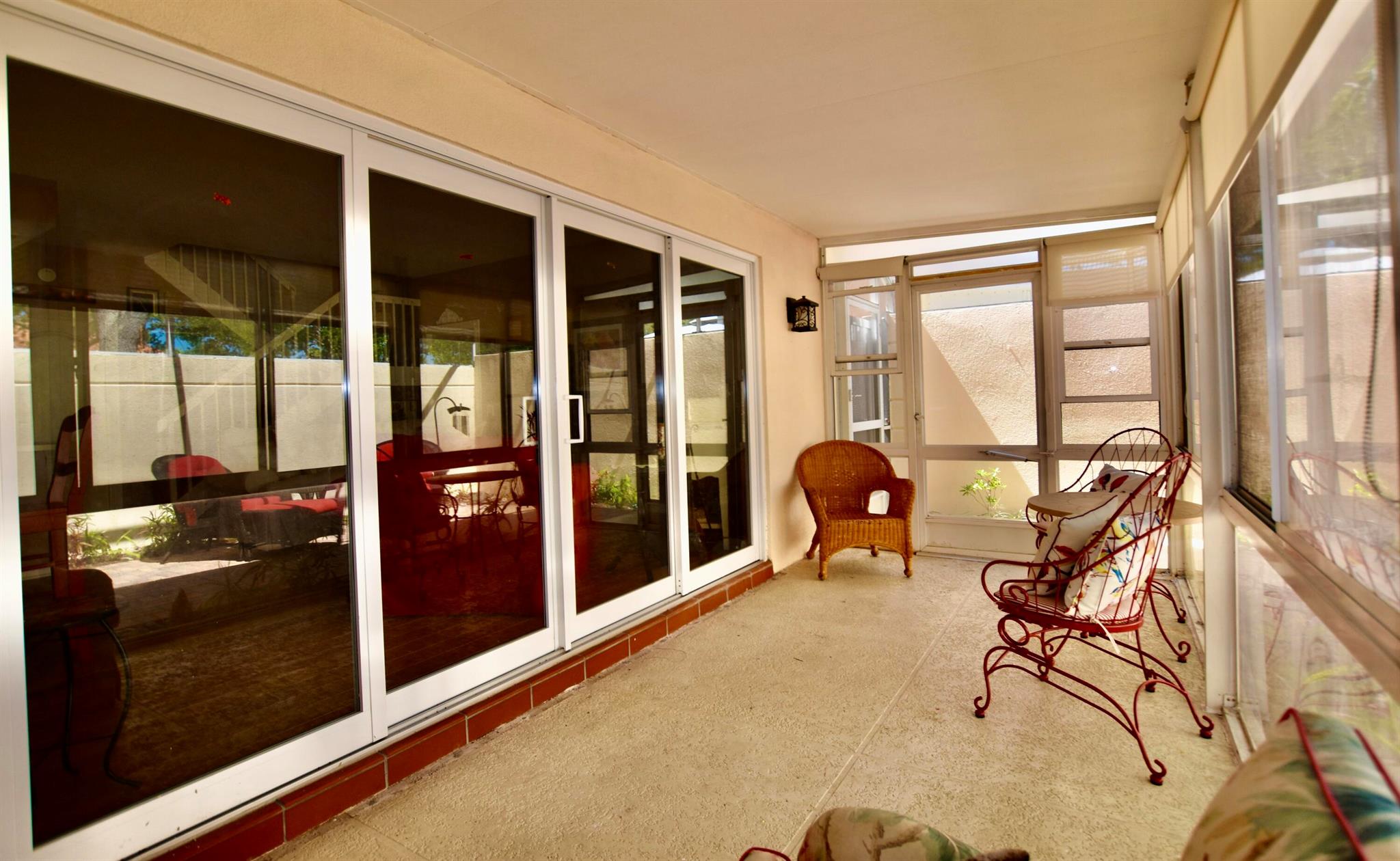 TEQUESTA OAKS - Residential
