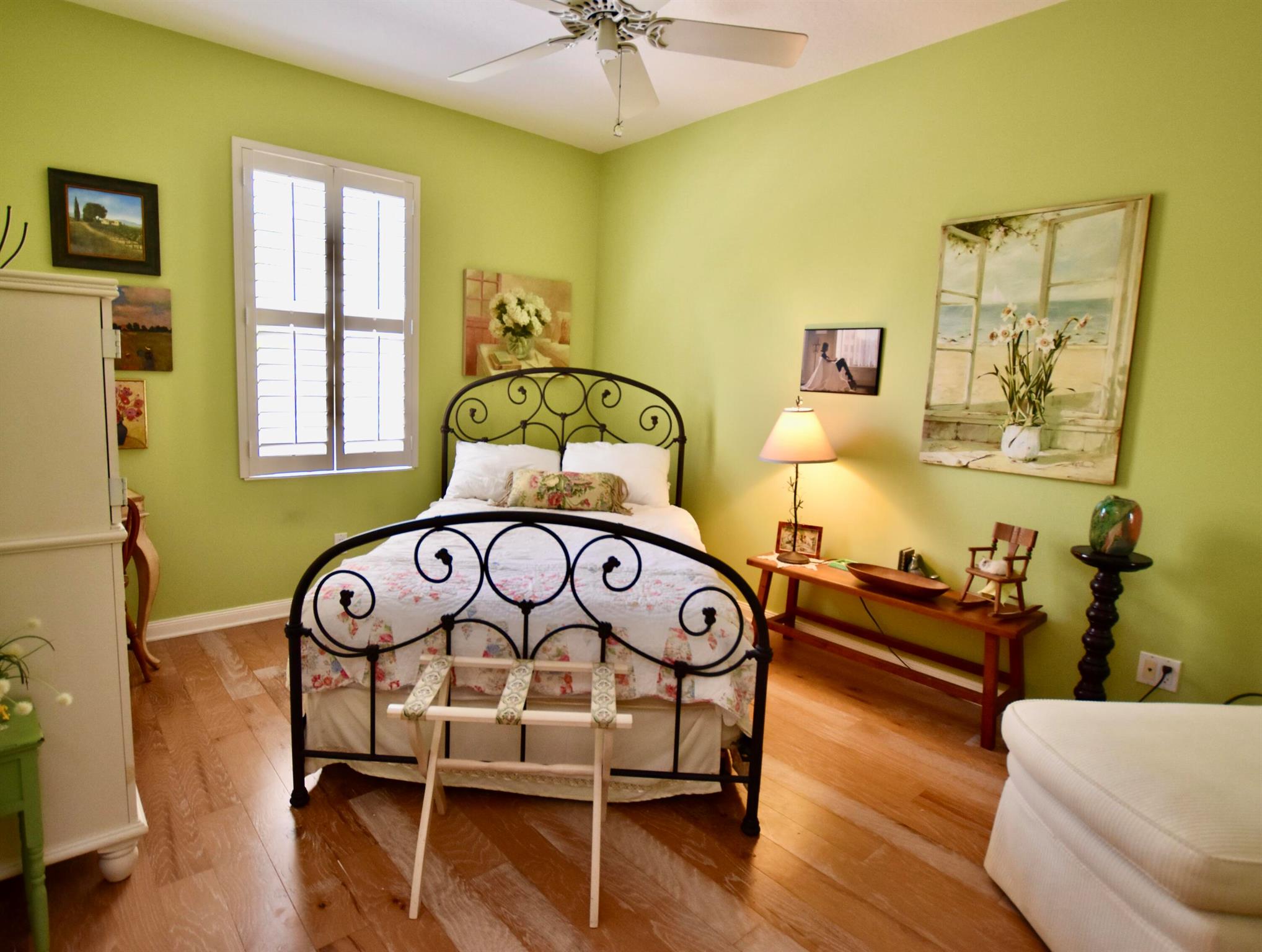TEQUESTA OAKS - Residential