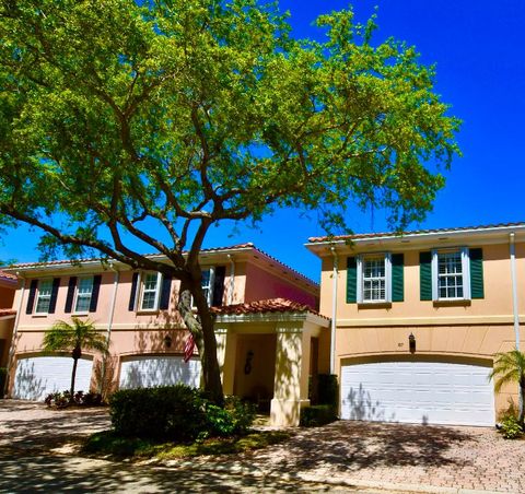 Photo of 67 Tall Oaks Circle, Tequesta, FL 33469 (MLS # R11074822)