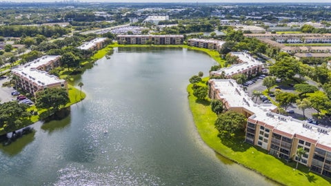 Tiny photo for 6427 CORAL LAKE Drive #303, Margate, FL 33063 (MLS # B26090633)
