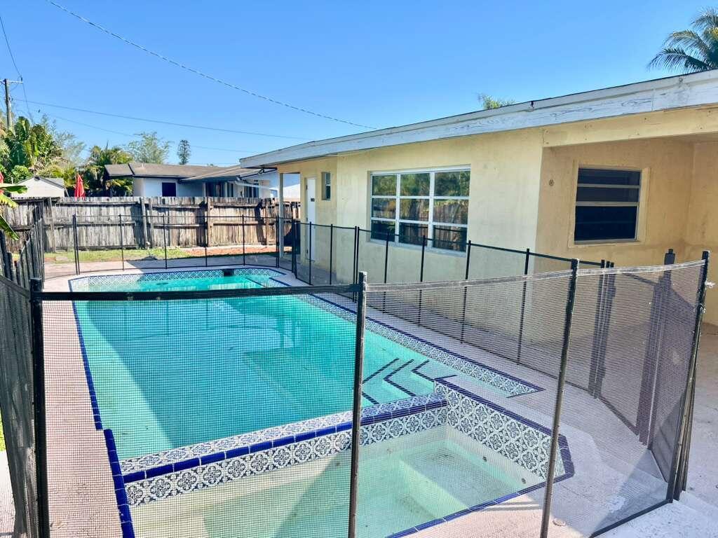 SUNRISE GOLF VILLAGE SEC 21 - Residential