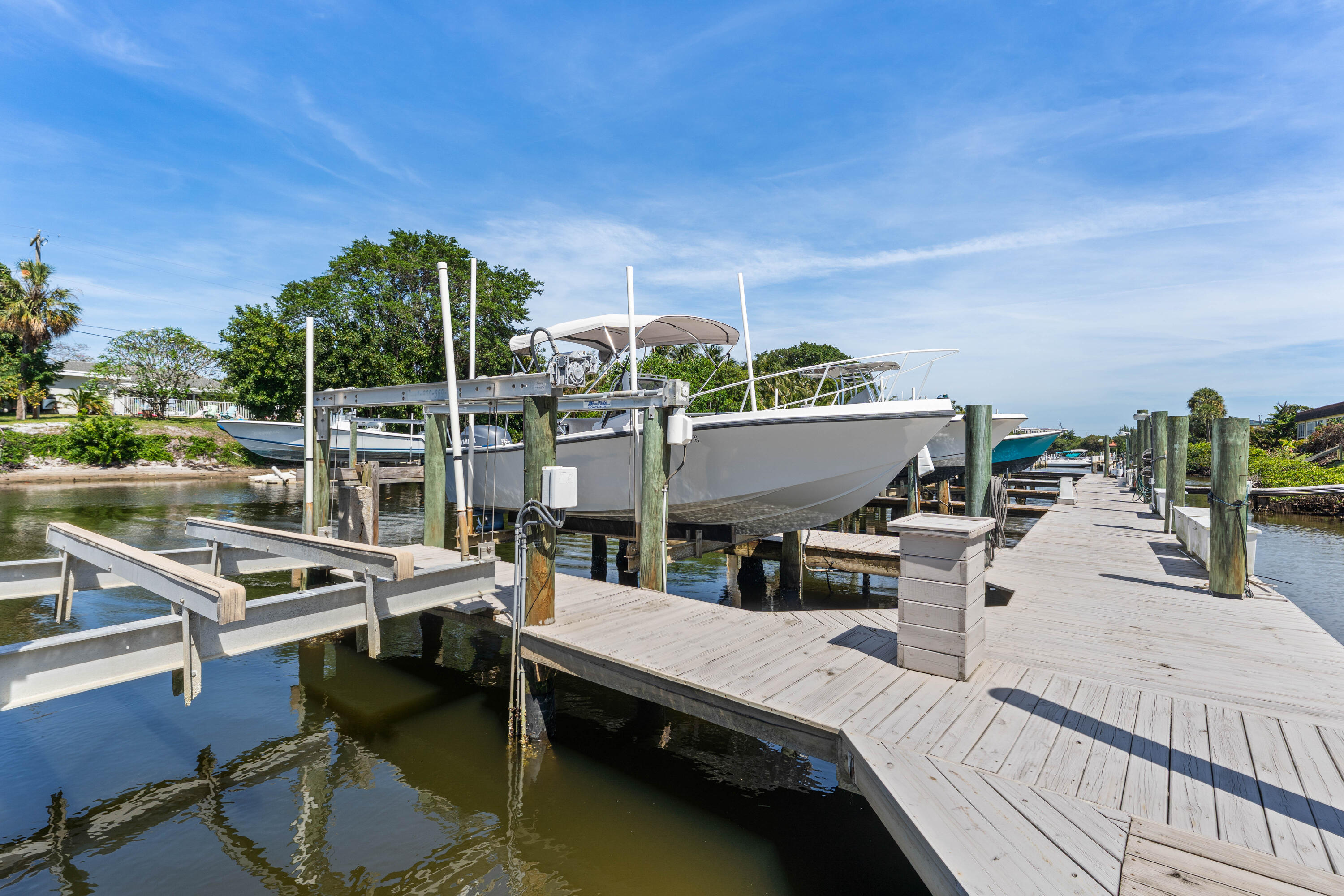 RIVEREDGE CONDO - Residential