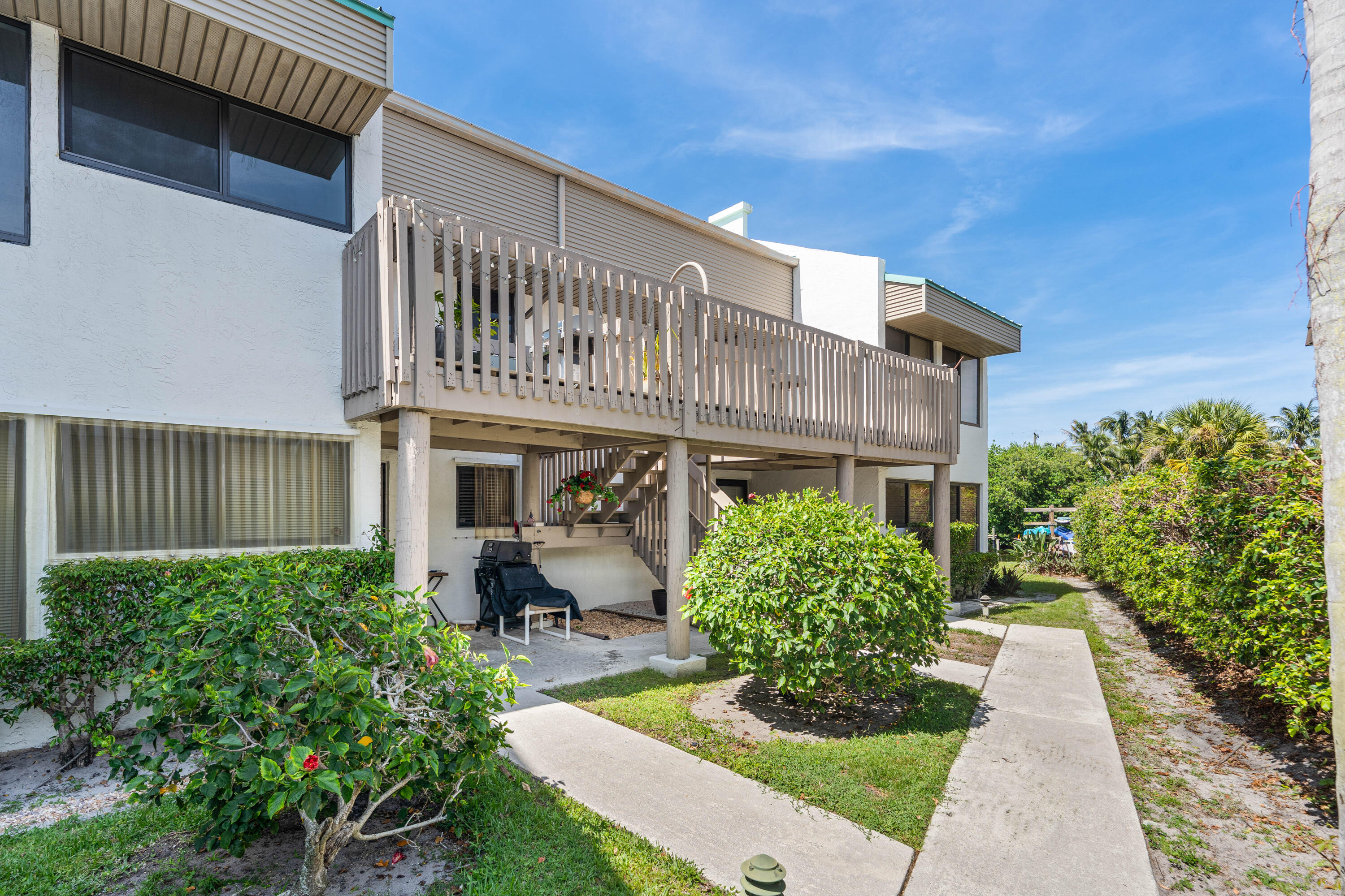 RIVEREDGE CONDO - Residential