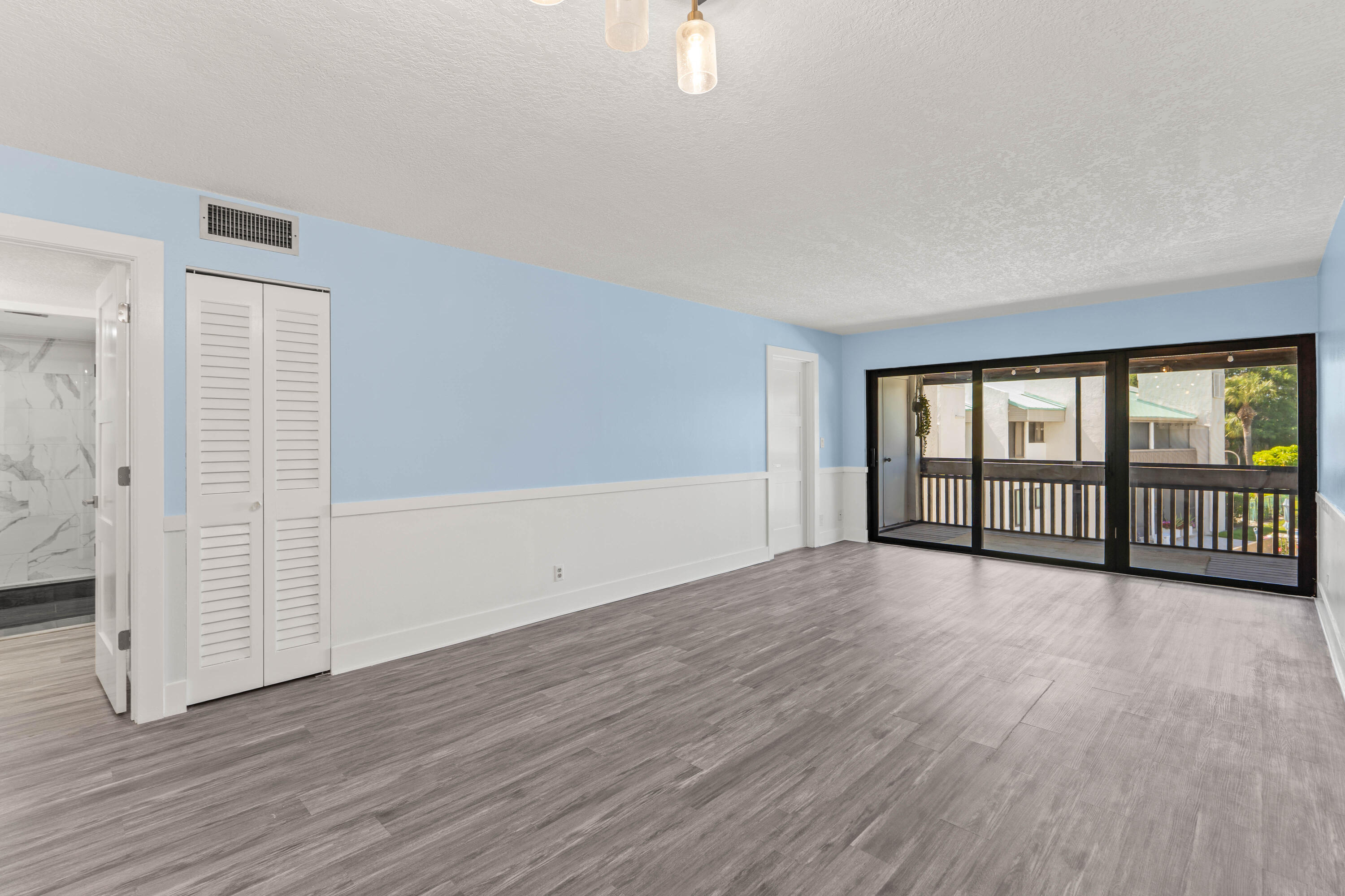 RIVEREDGE CONDO - Residential
