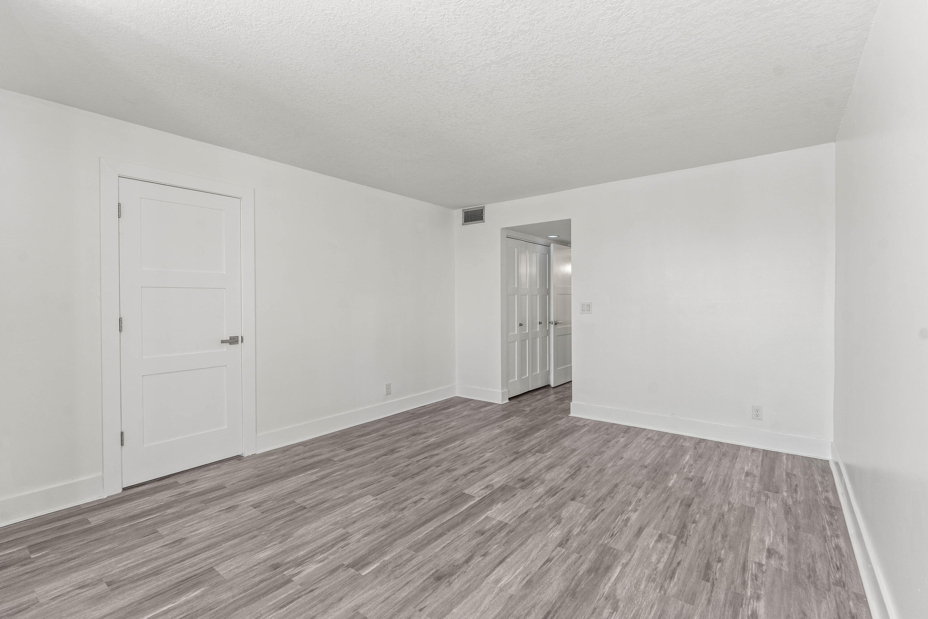 RIVEREDGE CONDO - Residential