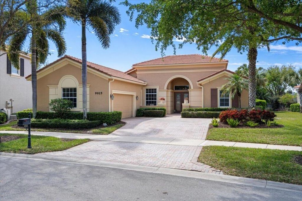 Photo of 9925 SW Nuova Way, Port Saint Lucie, FL 34986 (MLS # R11077211)