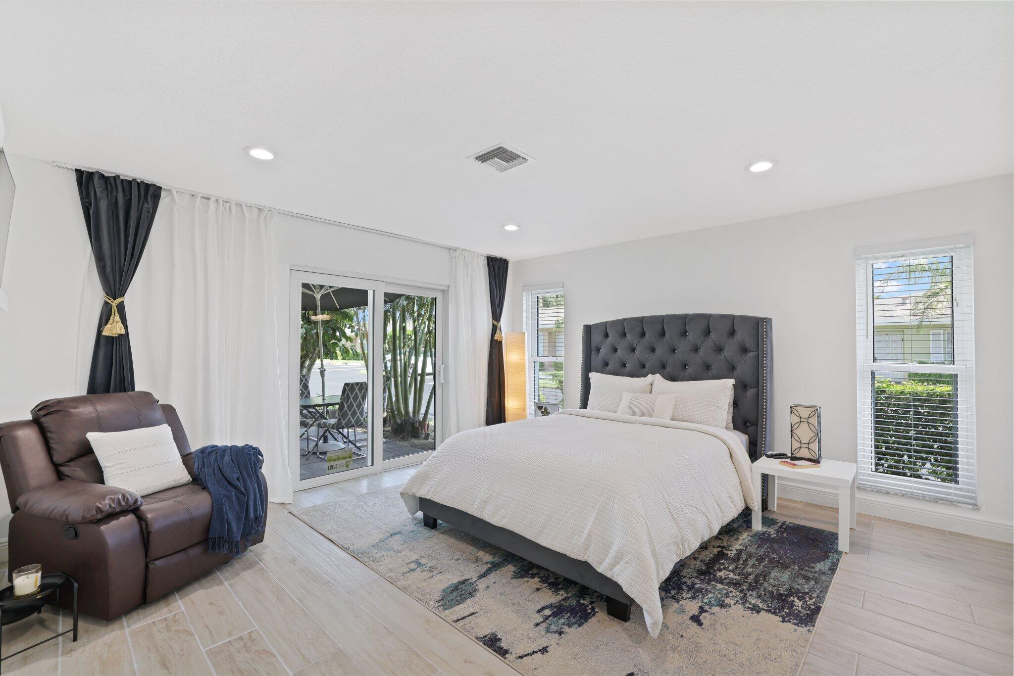 PINES OF DELRAY CONDO - Residential