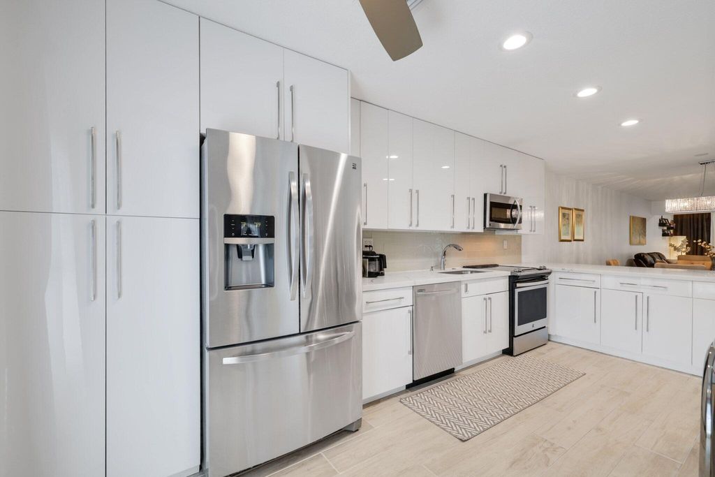 Photo of 1031 Citrus Way #102-d, Delray Beach, FL 33445 (MLS # B26018487)