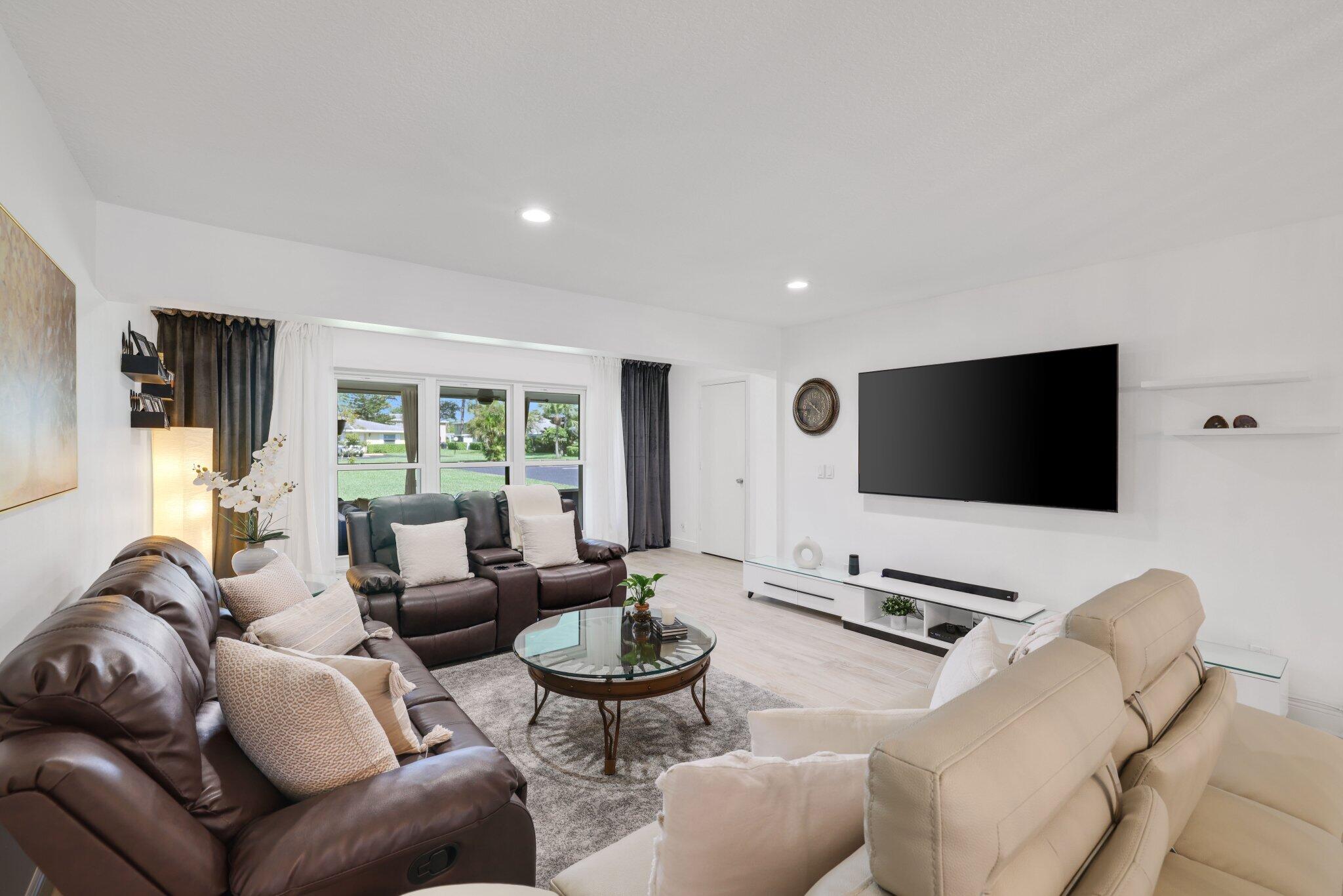 PINES OF DELRAY CONDO - Residential