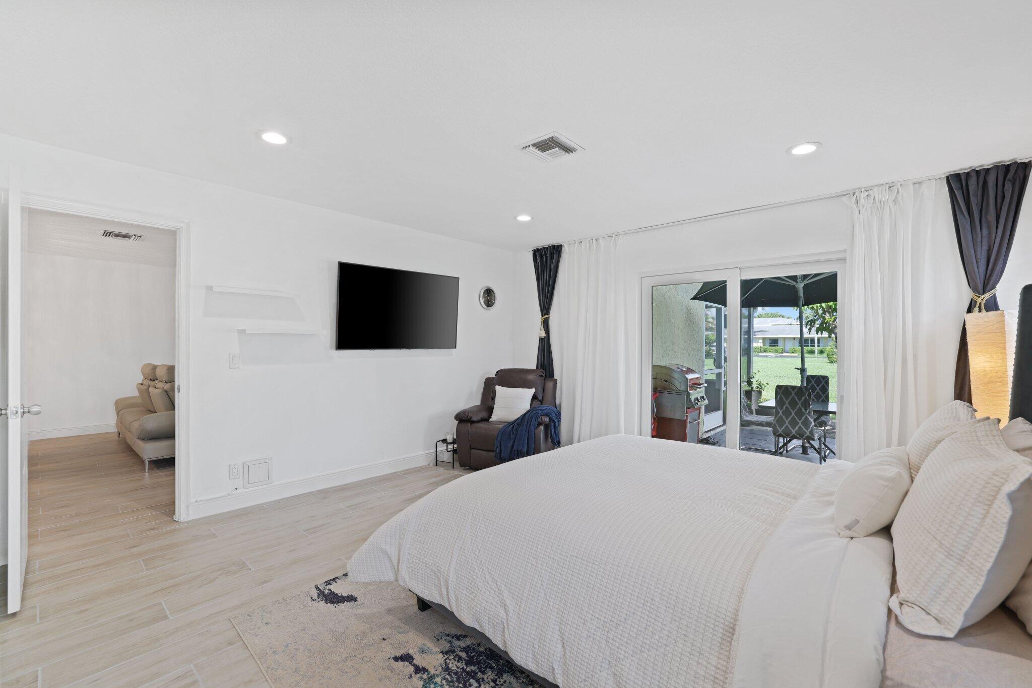 PINES OF DELRAY CONDO - Residential