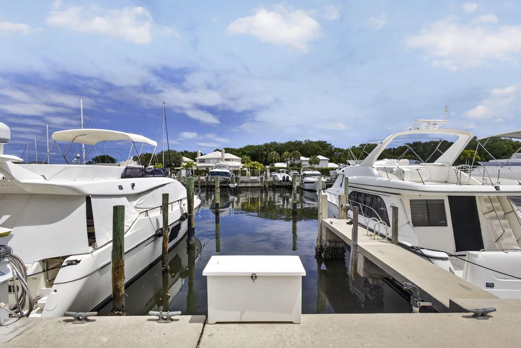 Photo of 14410 Palmwood Road, Palm Beach Gardens, FL 33410 (MLS # B26016727)