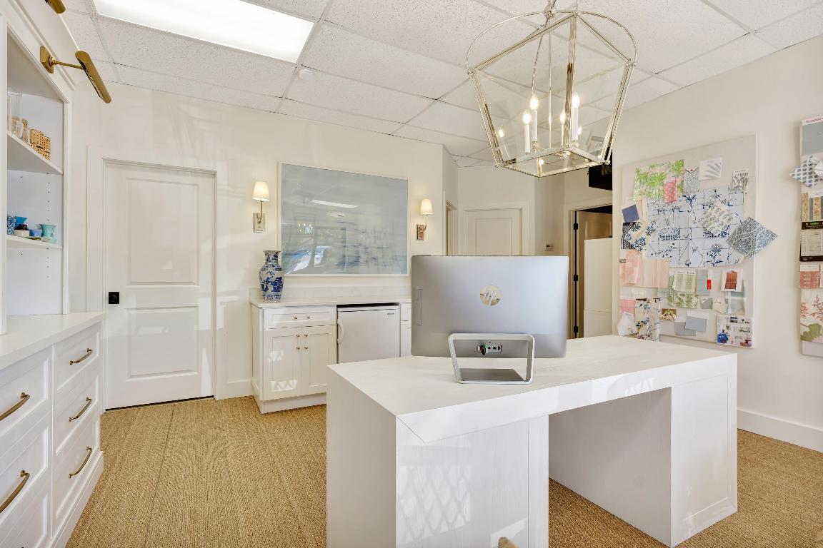 725 N A1a E102 & E103