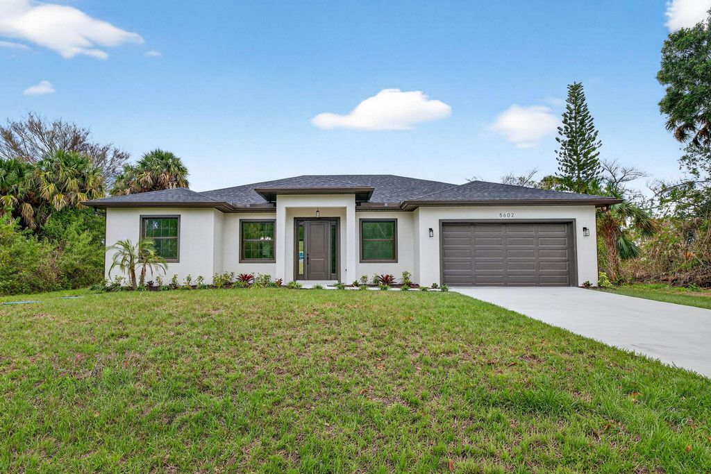 Photo of 5602 Tangelo Drive, Fort Pierce, FL 34982 (MLS # R11144297)