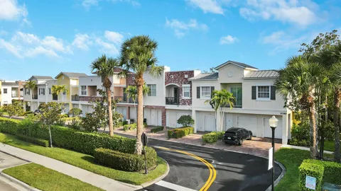 10360 SW Stephanie Way Unit 6-204, Port St Lucie, FL MLS: R11085055
