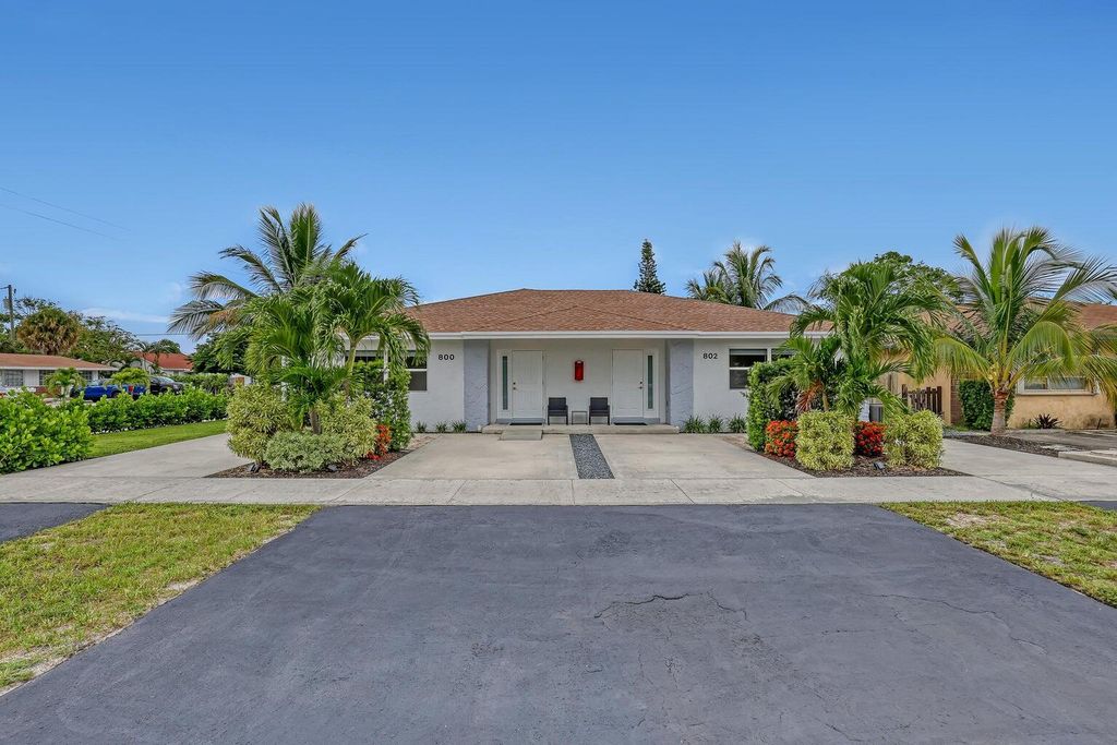 Photo of 800 S Broadway Street #3, Lantana, FL 33462 (MLS # R11076197)